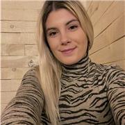 Soy traductora de inglés y árabe y las clases están orientadas a las necesidades de cada alumno.